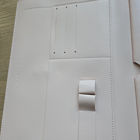 Glass Ladder & Co Vegan Light Pink Folio - Picture 6 of 10